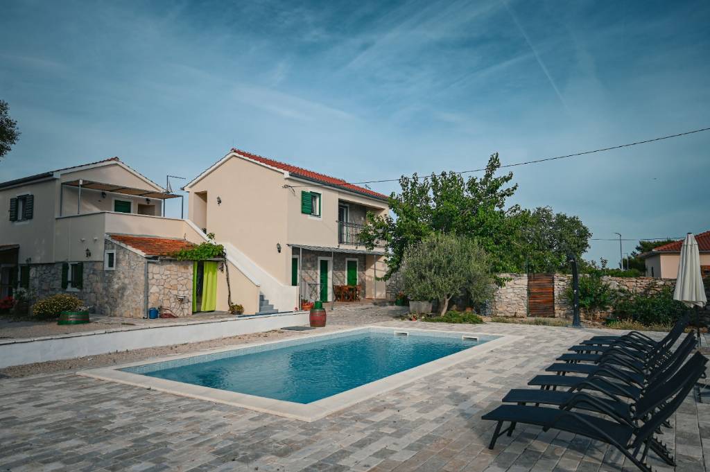 Sobe B&B Linda - with pool:, Pirovac - Rivijera Šibenik 